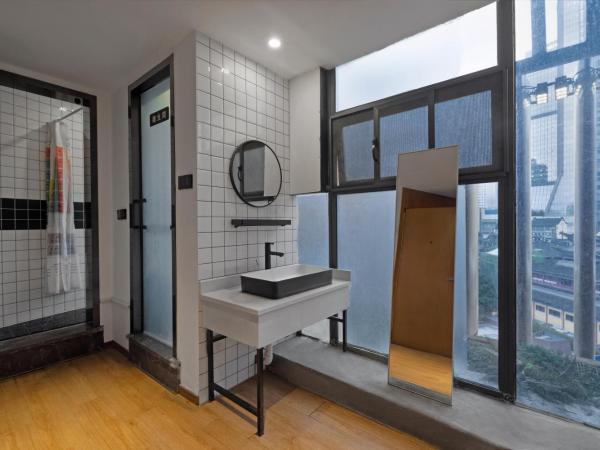 吃山文化青年旅店 : photo 3 de la chambre lit dans dortoir pour femmes de 8 lits