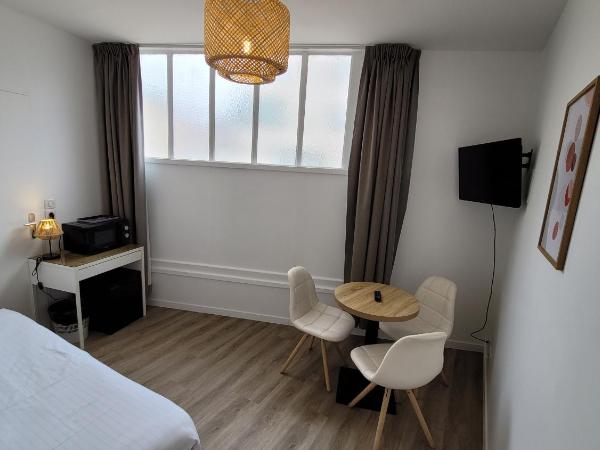 Le Relais du Valois Cognac Centre : photo 3 de la chambre chambre triple classique