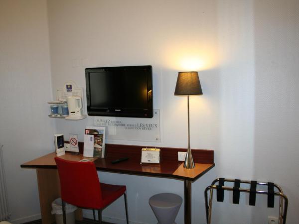 Kyriad Hotel Dijon Gare : photo 1 de la chambre chambre simple avec accs au spa