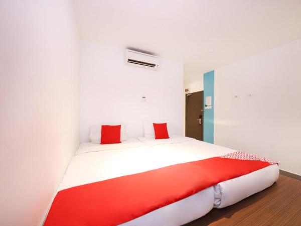 Super OYO 246 Link Inn : photo 2 de la chambre chambre lits jumeaux standard