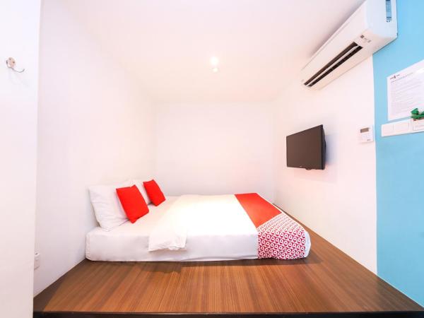Super OYO 246 Link Inn : photo 4 de la chambre chambre double standard
