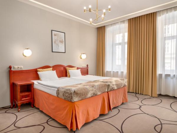 Hotel Europejski Wrocław Centrum : photo 9 de la chambre appartement