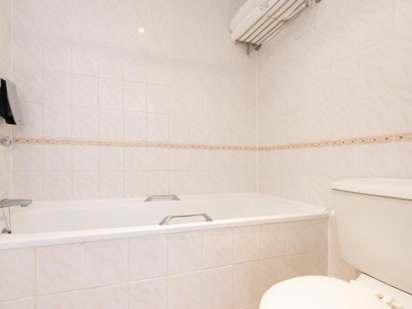 Best Western Carlton Hotel : photo 9 de la chambre chambre familiale standard 1 lit double et 1 lit simple