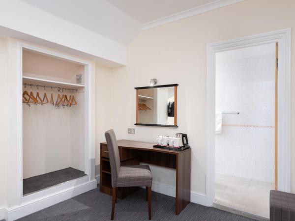 Best Western Carlton Hotel : photo 3 de la chambre standard family room with one double and one bunk beds