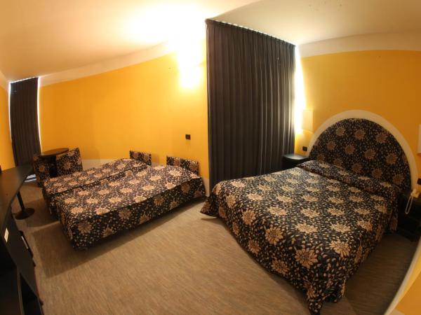 Etoile Du Nord : photo 2 de la chambre chambre quadruple standard