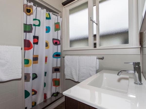 Wanaka View Motel : photo 8 de la chambre appartement 3 chambres - vue sur lac