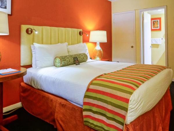 Hotel Del Sol : photo 4 de la chambre chambre lit queen-size - accessible aux personnes à mobilité réduite