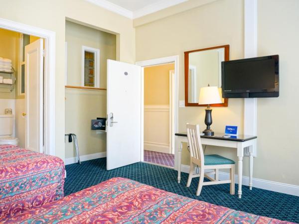 Grant Hotel : photo 9 de la chambre chambre double avec 2 lits doubles