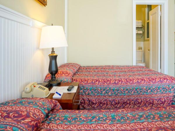 Grant Hotel : photo 10 de la chambre chambre double avec 2 lits doubles