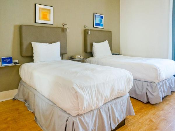 Herbert Hotel : photo 3 de la chambre chambre lits jumeaux avec salle de bains commune