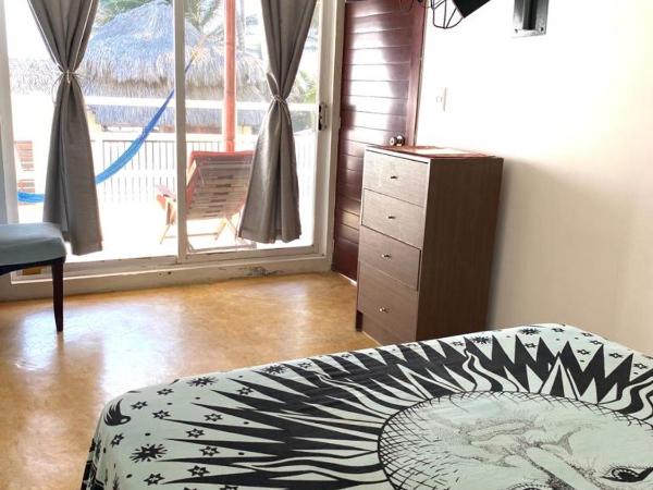 Casa de las Olas Surf & Beach Club : photo 2 de la chambre chambre double deluxe avec balcon