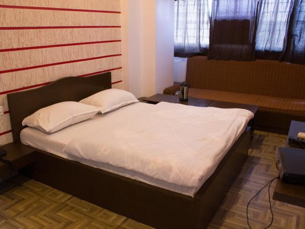 Hotel Holiday Home : photo 1 de la chambre chambre triple Économique