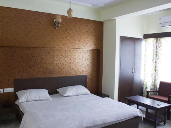 Hotel Holiday Home : photo 3 de la chambre chambre double deluxe