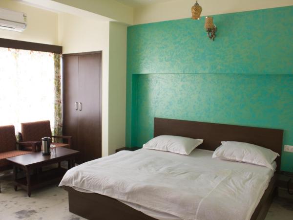 Hotel Holiday Home : photo 4 de la chambre chambre triple Économique