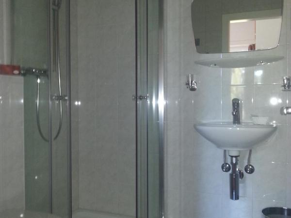 Hôtel Splendide : photo 3 de la chambre chambre simple nord