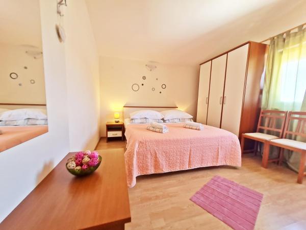 Rooms and Apartments Porat : photo 2 de la chambre chambre double