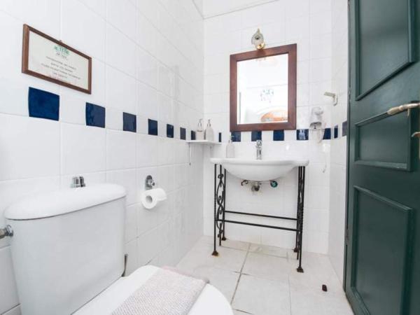 Ntouana hotel : photo 3 de la chambre chambre lits jumeaux standard