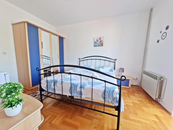 Rooms and Apartments Porat : photo 6 de la chambre chambre double avec balcon - vue sur mer