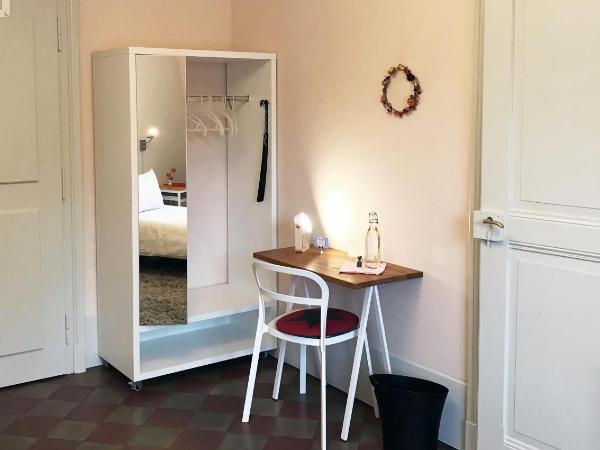 B&B The B : photo 2 de la chambre chambre simple avec douche
