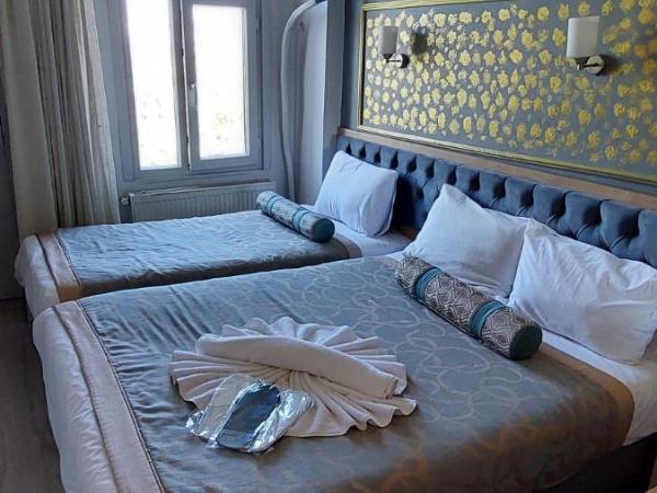 PARIS HOTEL CAFE RESTAURANT : photo 2 de la chambre chambre triple standard