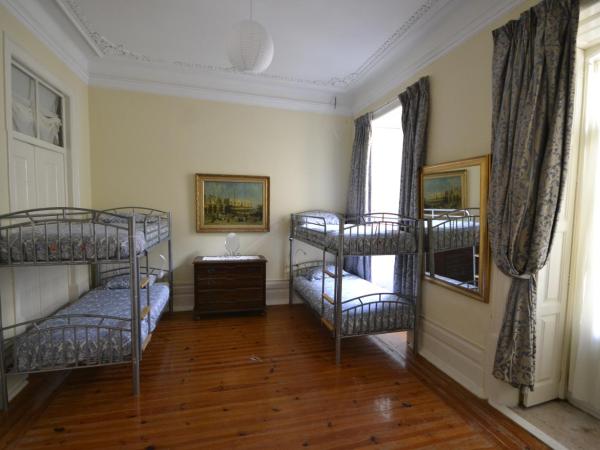 Sport Hostel Figueira da Foz : photo 10 de la chambre lit superposé dans dortoir pour femmes