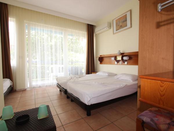 Gallion Hotel : photo 1 de la chambre chambre triple standard