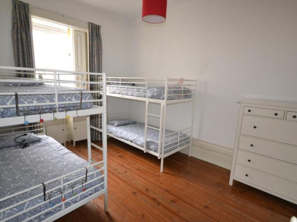 Sport Hostel Figueira da Foz : photo 9 de la chambre lit superposé dans dortoir pour femmes