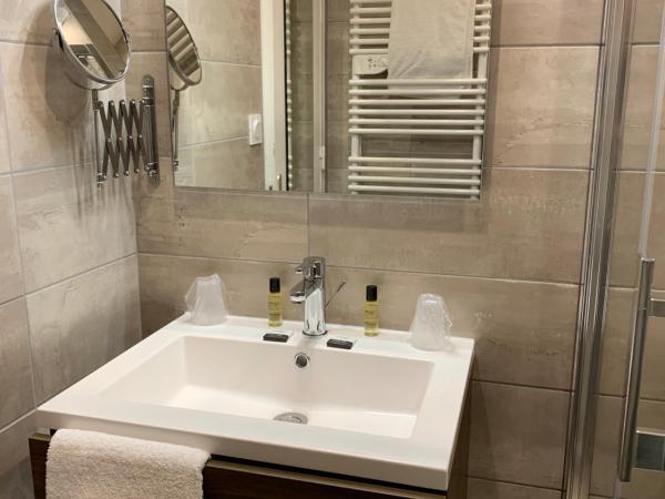 La Bonbonniere - Sure Hotel Collection by Best Western : photo 1 de la chambre chambre lit queen-size standard - non-fumeurs