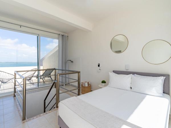 Ocean View Three Bedroom, Three Story Penthouse by the Beach : photo 2 de la chambre penthouse