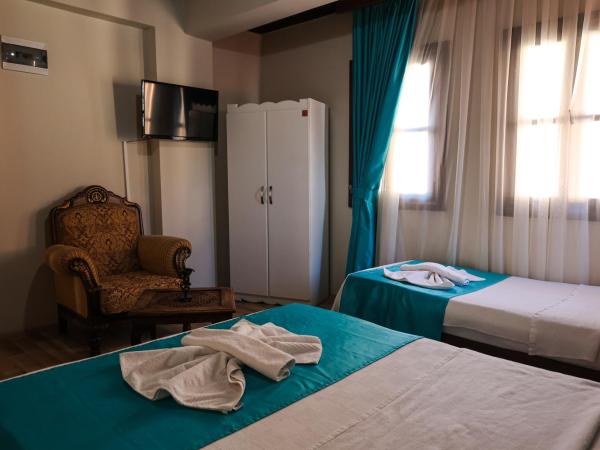 Grand Erken Hotel : photo 2 de la chambre chambre triple