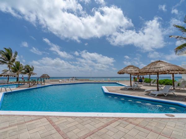 Ocean View Three Bedroom, Three Story Penthouse by the Beach : photo 5 de la chambre penthouse