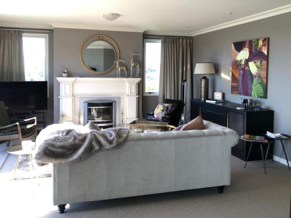 KARANDA BnB : photo 2 de la chambre appartement - vue sur lac (réservé aux adultes)