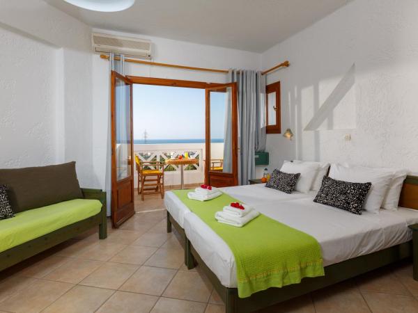 Romantica Hotel Apartments by Estia : photo 3 de la chambre studio triple standard