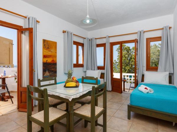 Romantica Hotel Apartments by Estia : photo 2 de la chambre appartement standard