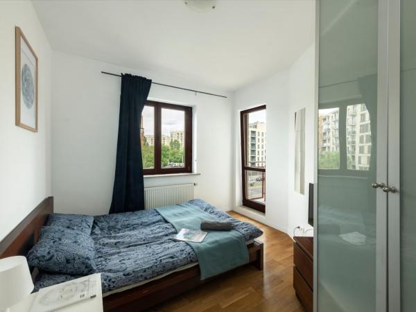 Waw pokoje Wilanów : photo 1 de la chambre chambre double avec balcon