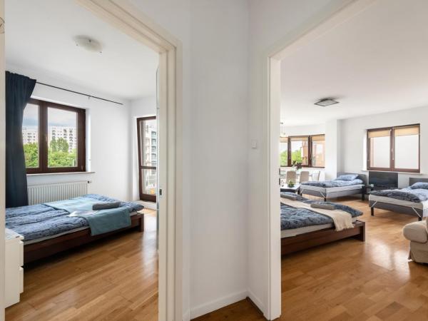 Waw pokoje Wilanów : photo 2 de la chambre chambre double avec balcon