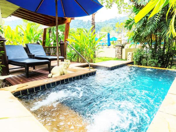 Seaview Resort Khao Lak - SHA Plus : photo 2 de la chambre villa deluxe avec piscine 