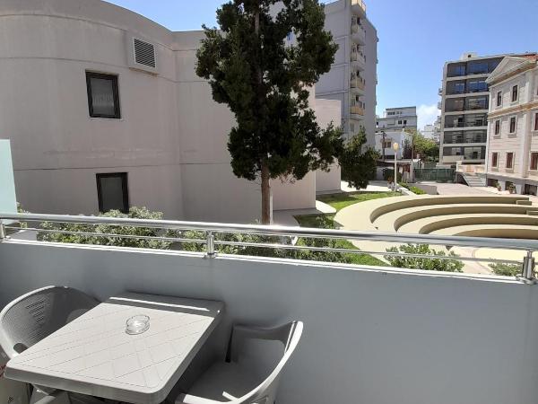 Elite Hotel : photo 1 de la chambre chambre triple