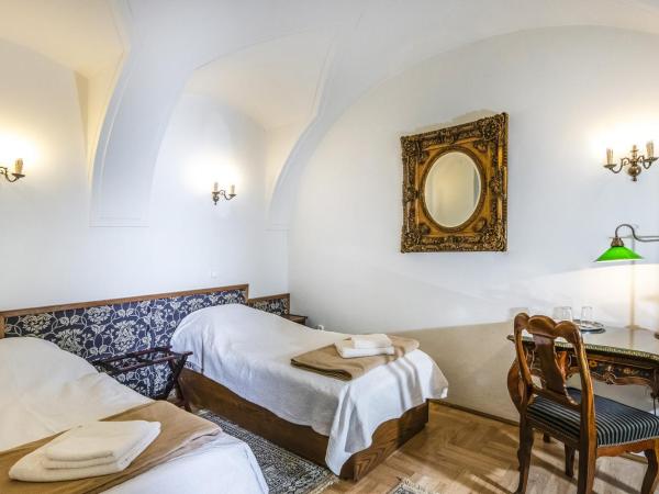 Academy Pension : photo 6 de la chambre chambre lits jumeaux standard