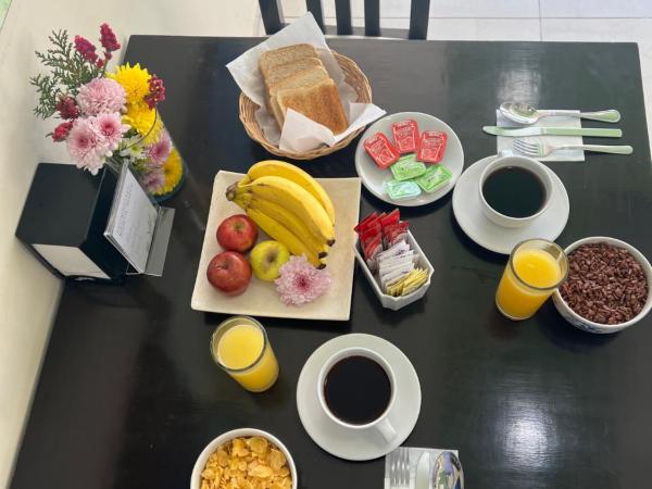 Tecnohotel Mérida Norte : photo 4 de la chambre chambre lit queen-size - vue sur piscine