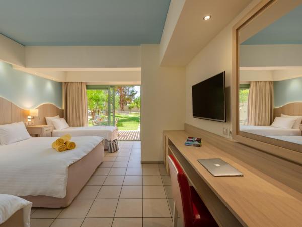 Star Beach Village & Water Park : photo 1 de la chambre chambre familiale