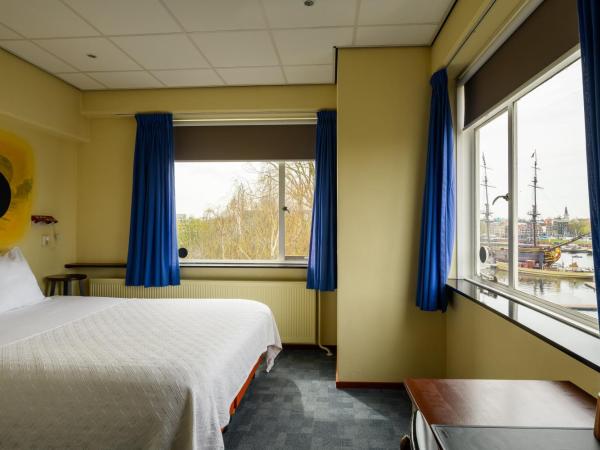 Pension Homeland : photo 6 de la chambre chambre double ou lits jumeaux avec salle de bains privative