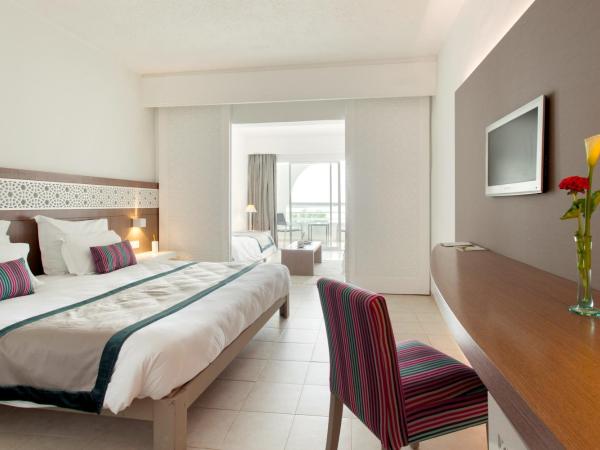 Le Sultan : photo 1 de la chambre chambre familiale - vue sur mer