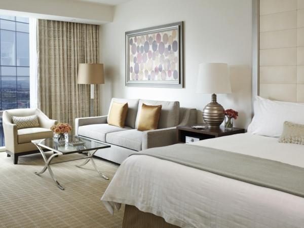 Four Seasons Baltimore : photo 1 de la chambre chambre lit king-size - vue sur ville