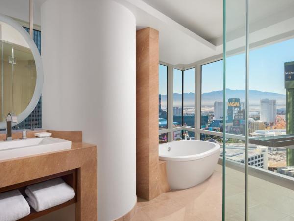 ARIA Resort & Casino : photo 5 de la chambre suite d'angle - vue sur le strip