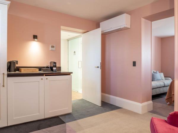 The Observatory Hotel Christchurch : photo 1 de la chambre observatory legacy room – lower ground floor