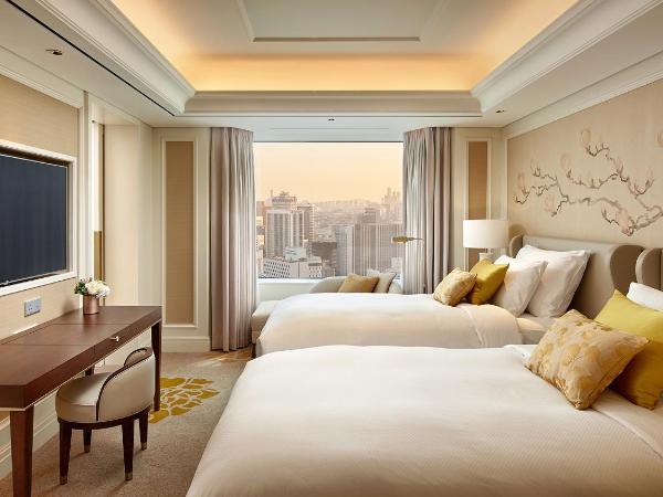 Lotte Hotel Seoul Executive Tower : photo 1 de la chambre suite exécutive deluxe - chambre lits jumeaux avec 1 lit d'appoint - accès au salon pour 3 personnes