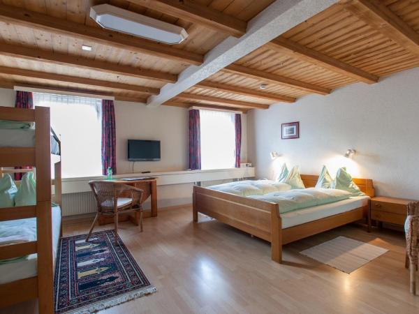 Seminarhotel Linde Stettlen : photo 4 de la chambre chambre quadruple