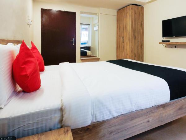 Capital O Sri Suprabhat Grand Near Kachiguda Railway Station : photo 1 de la chambre petite chambre double