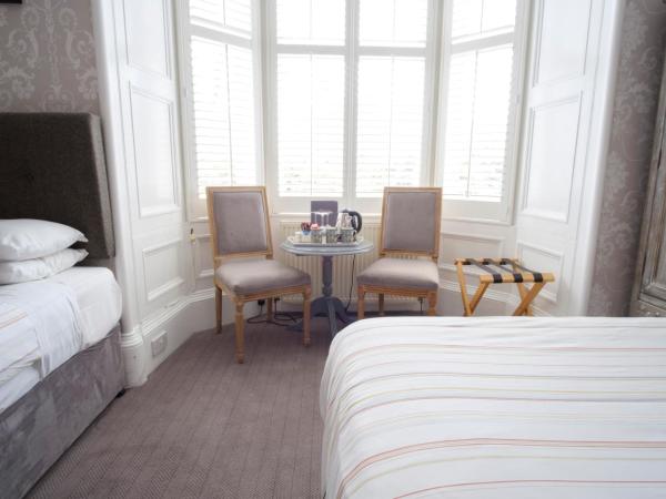 Kingsway Guest House : photo 10 de la chambre chambre triple